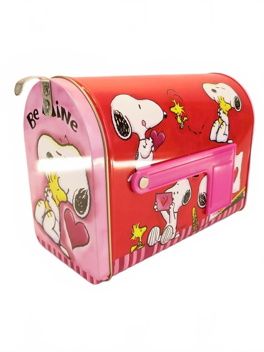 Vintage Snoopy Peanuts Valentines Tin Mail Box Charlie Brown